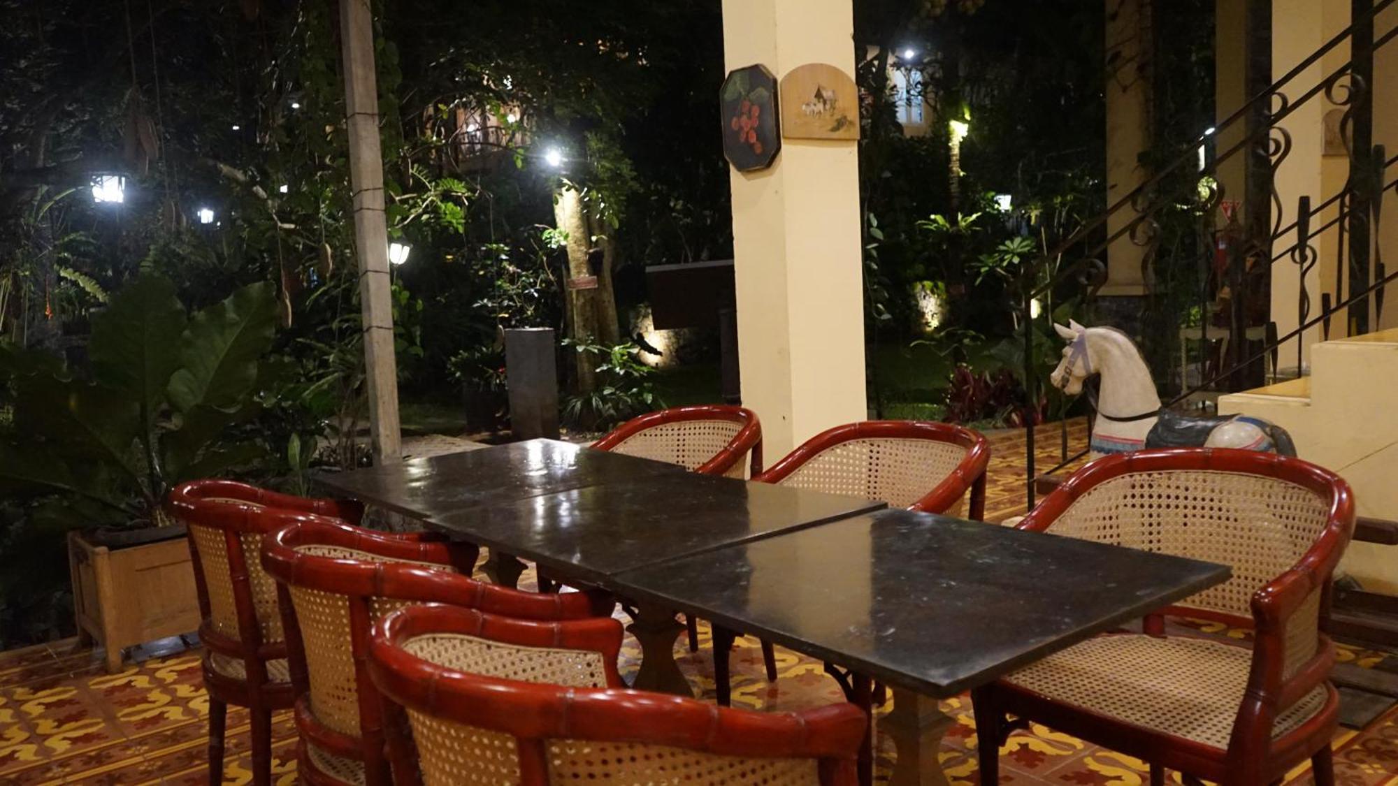 Kayu Arum Resort Salatiga Exterior photo