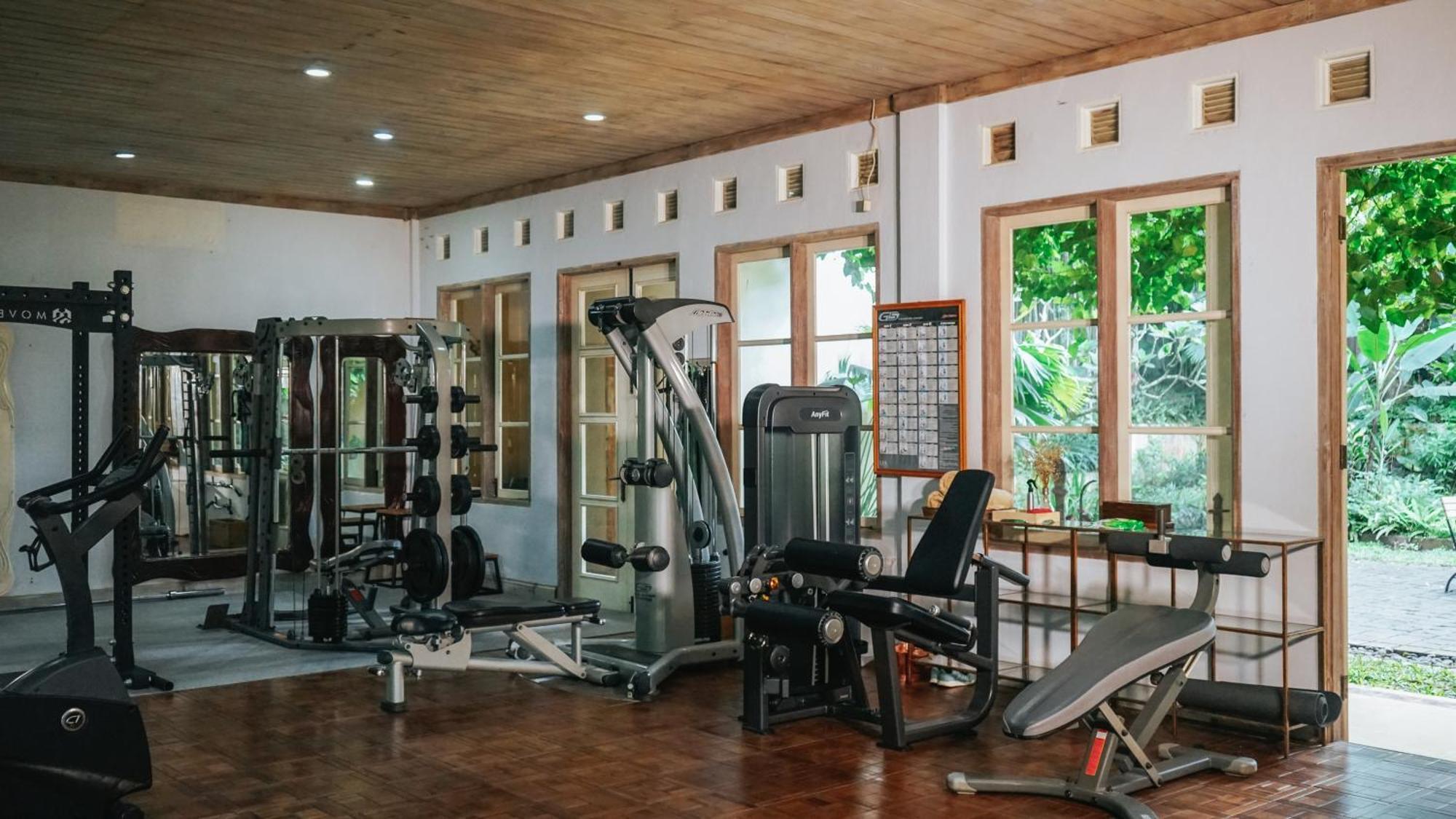 Kayu Arum Resort Salatiga Exterior photo